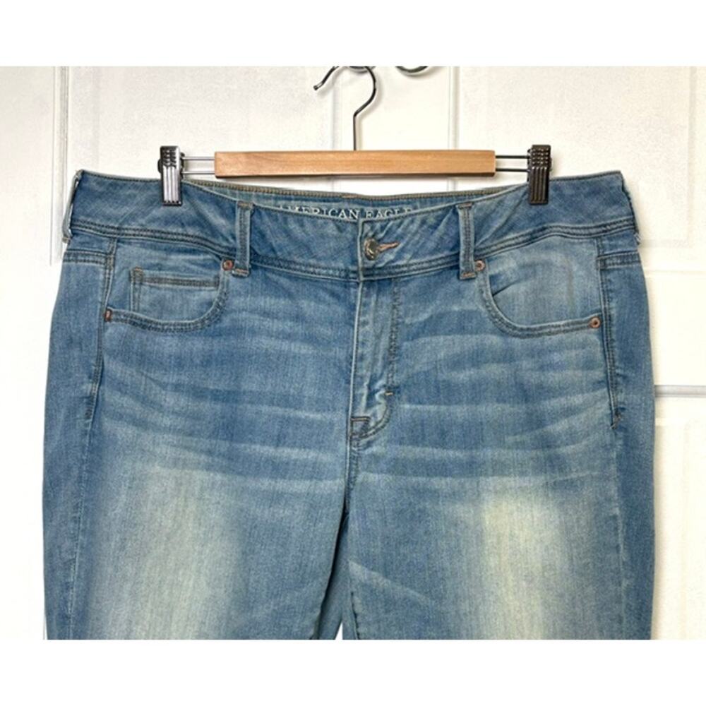 American Eagle Kick Boot Jeans Size 16 Short Blue Light Wash Stretch Denim - Picture 2 of 11